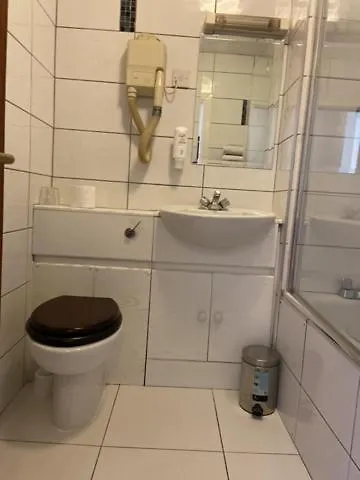 Отель Monaghans Harbour Нейс